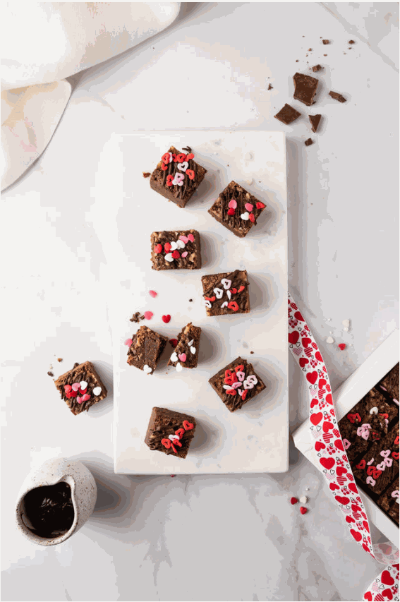 CAJA DE BROWNIES x 9 UNID