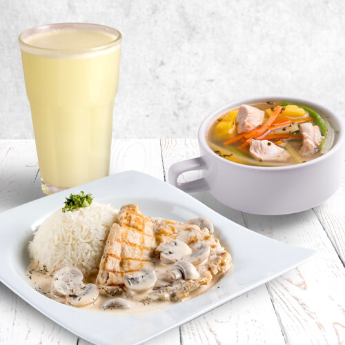 FRICASE DE POLLO + VASO DE LIMONADA 8oz O VASO DE CHICHA 8oz + ENTRADA