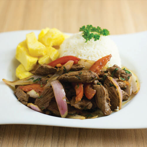 LOMO SALTADO + GASEOSA O AGUA + ENTRADA