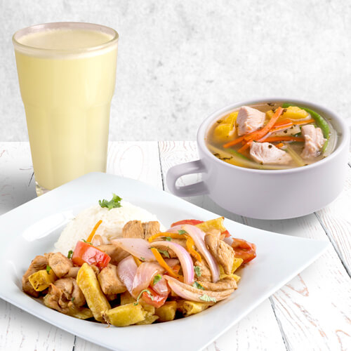 POLLO SALTADO + VASO DE LIMONADA 8oz O VASO DE CHICHA 8oz + ENTRADA